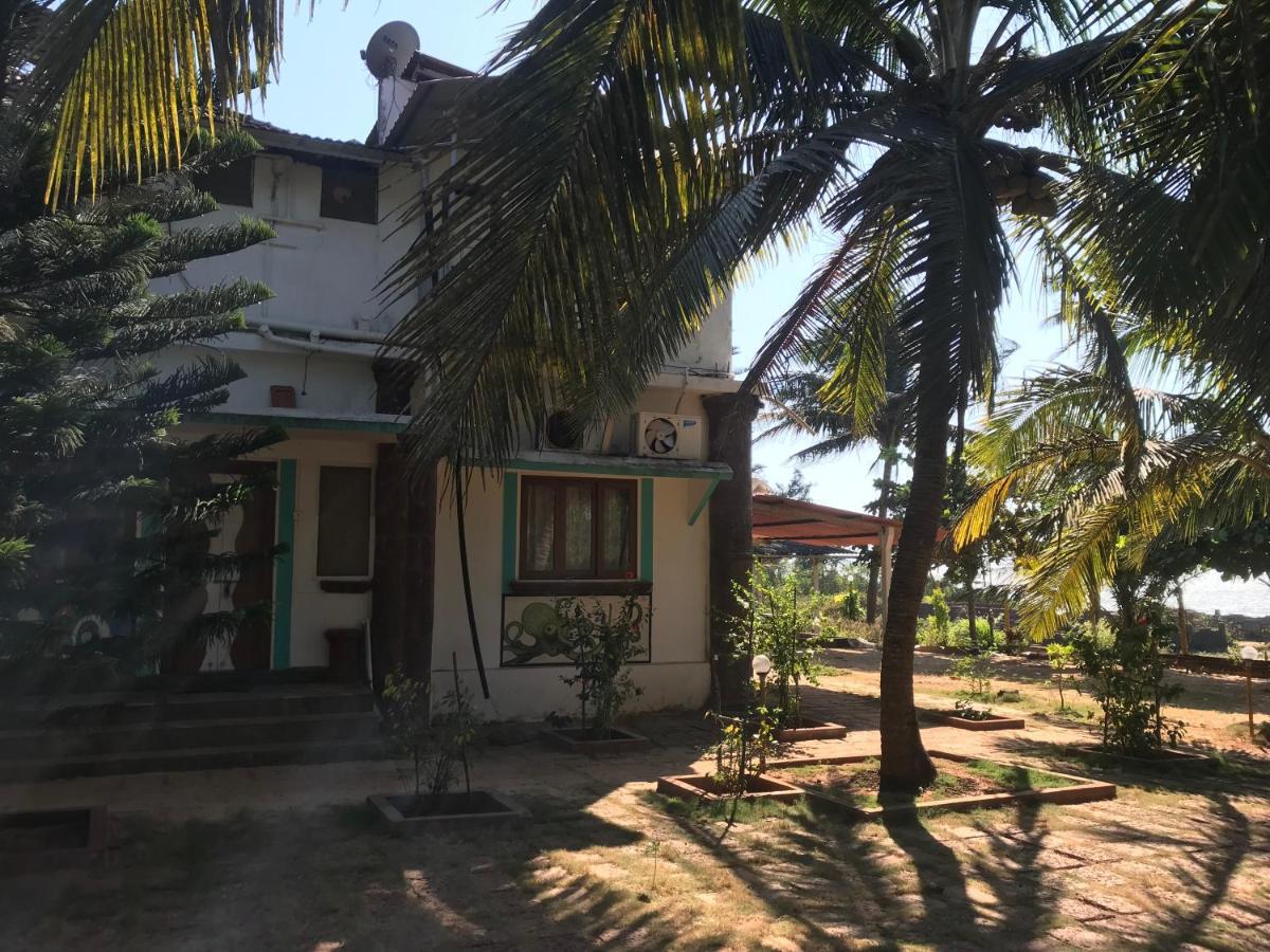 Mermaid Beach Resorts Vengurla Luaran gambar